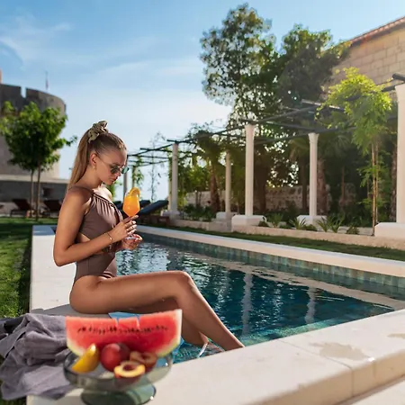 Heritage Spindler By Duhomes 4*