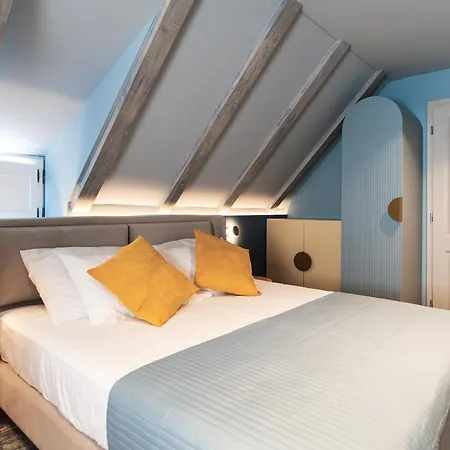 Heritage Spindler By Duhomes