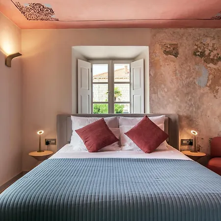 Heritage Spindler By Duhomes